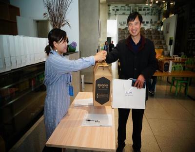 聯合百名合伙人簽約,派的門開啟銷售新模式